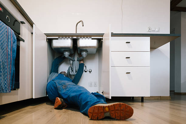 Professional Leak Detection technician working in Burton, SC